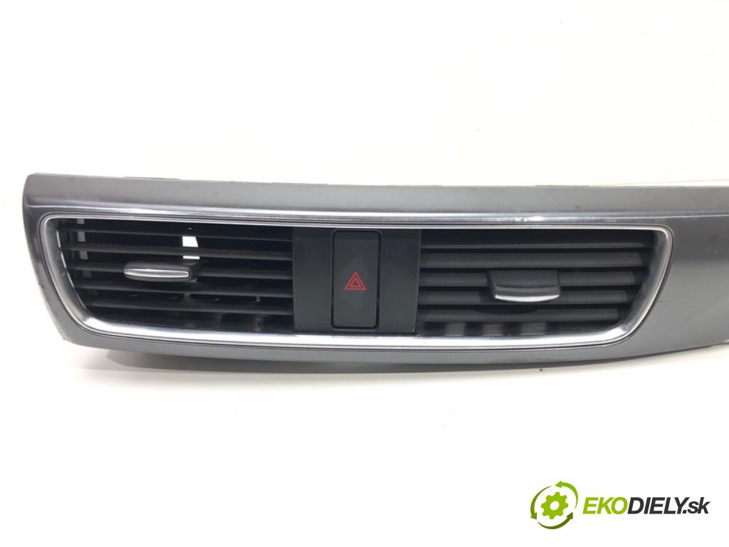 MAZDA CX-5 (KE, GH) 2011 - 2017    2.5 137 kW [186 KM] benzyna 2013 - 2017  Mriežky kúrenia stredna KA0H-6491X (Mriežky kúrenia (fukáre))