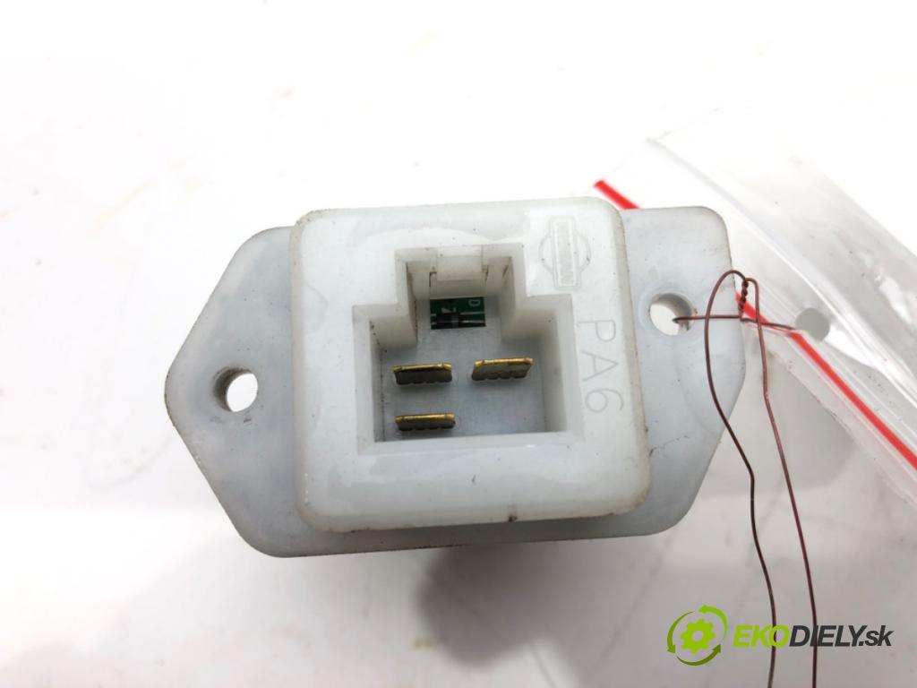 NISSAN QASHQAI / QASHQAI +2 I (J10, NJ10, JJ10E) 2006 - 2014    2.0 104 kW [141 KM] benzyna 2007 - 2013  Odpor, rezistor kúrenia vzduchu  (Odpory (rezistory) kúrenia)