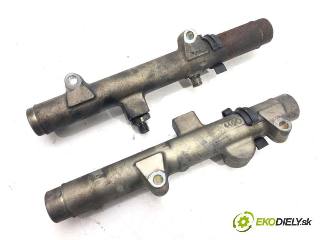 AUDI A6 C6 (4F2) 2004 - 2011    3.0 TDI quattro 165 kW [225 KM] olej napędowy 2004  Lišta vstrekovacia 059130089D 059130090J (Vstrekovacie lišty)