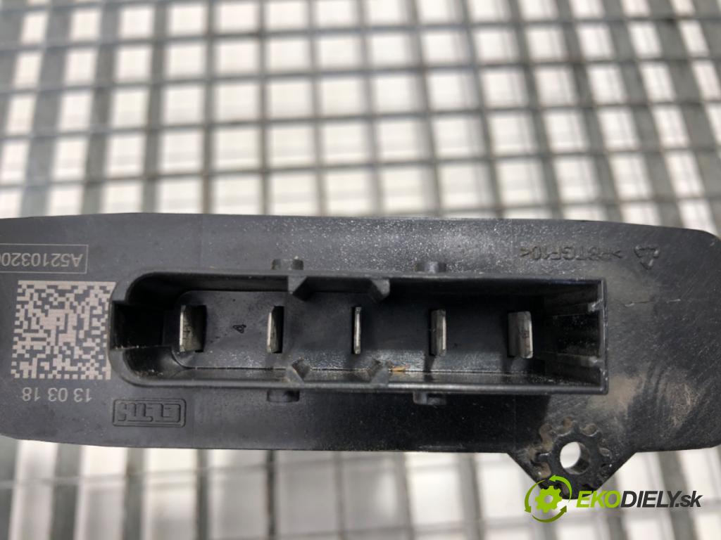 RENAULT MASTER III Autobus (JV) 2011 - 2022    2.3 dCi 100 FWD (JV0A, JV0B, JV0G, JV0H) 74 kW [10  topné těleso radiátor topení elektrická A52103200 (Radiátory topení)