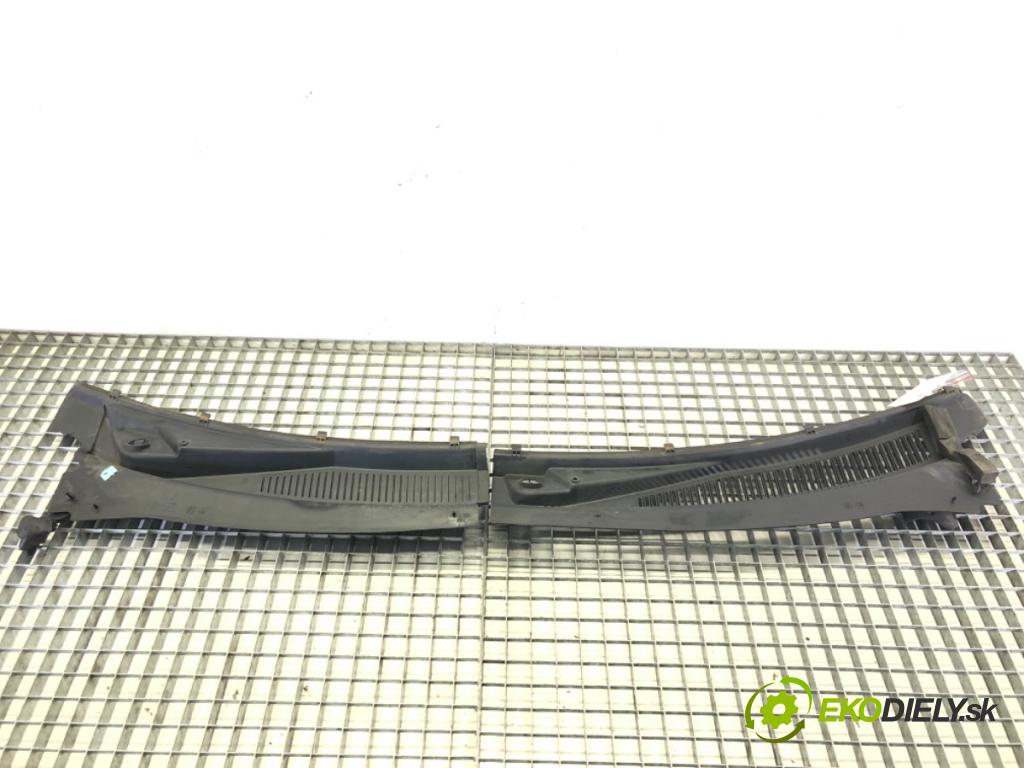 JEEP GRAND CHEROKEE III (WH, WK) 2004 - 2011    3.0 CRD 4x4 155 kW [211 KM] olej napędowy 2006 - 2  Torpédo, plast pod čelné okno  (Torpéda)