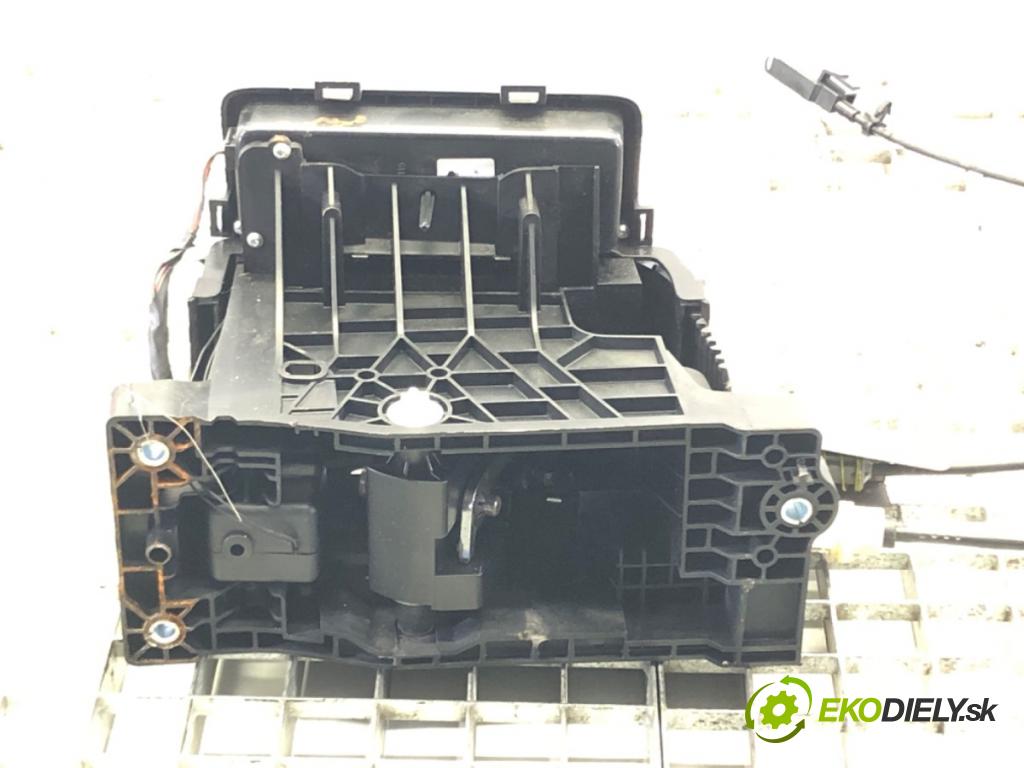 JEEP GRAND CHEROKEE III (WH, WK) 2004 - 2011    3.0 CRD 4x4 155 kW [211 KM] olej napędowy 2006 - 2  Kulisa 68030533AA (Rýchlostné páky / kulisy)