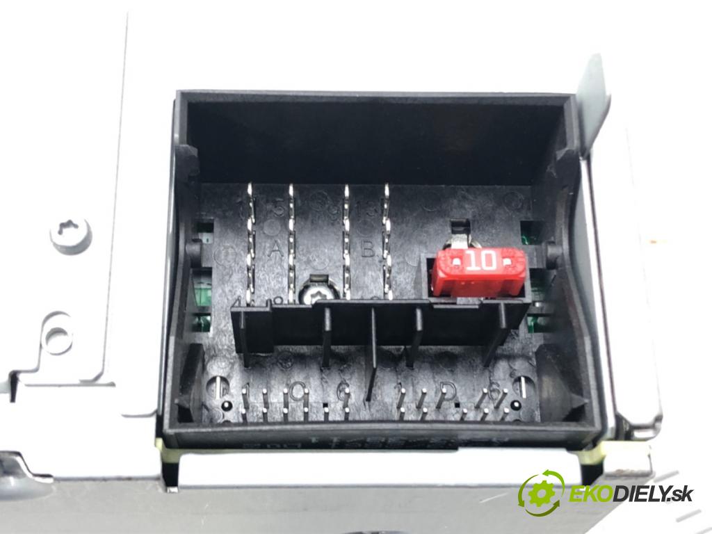 VW GOLF VI (5K1) 2008 - 2014    1.2 TSI 77 kW [105 KM] benzyna 2008 - 2012  RADIO 1K0035186AN (Audio zariadenia)