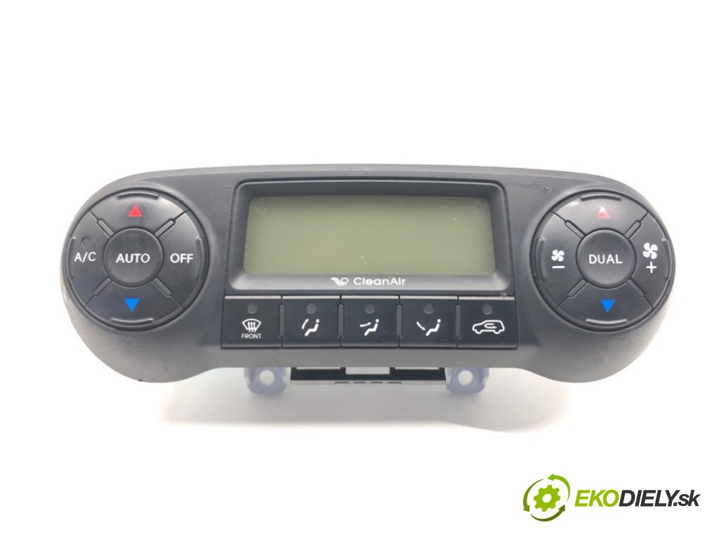HYUNDAI ix35 (LM, EL, ELH) 2009 - 2022    1.6 99 kW [135 KM] benzyna 2010 - 2022  Panel ovládania kúrenia 97250-2Y301 (Prepínače, spínače, tlačidlá a ovládače kúrenia)