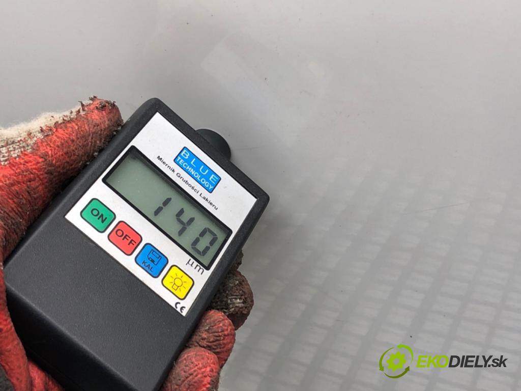 HYUNDAI ix35 SUV 2012 99 kW 1.6 1591 Dvere ľavy predný