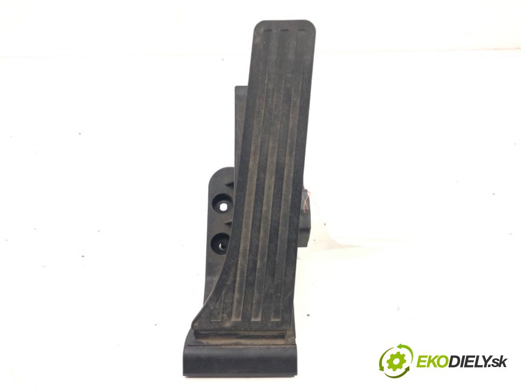 MERCEDES-BENZ KLASA E (W212) 2009 - 2016    E 200 CDI / BlueTEC (212.005, 212.006) 100 kW [136  Potenciometer plynového pedálu A2223001000 (Pedále)