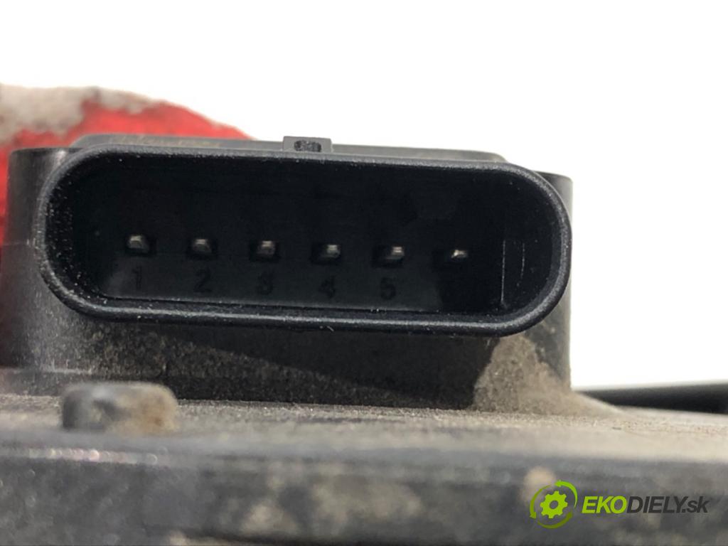 MERCEDES-BENZ KLASA E (W212) 2009 - 2016    E 200 CDI / BlueTEC (212.005, 212.006) 100 kW [136  Potenciometer plynového pedálu A2223001000 (Pedále)