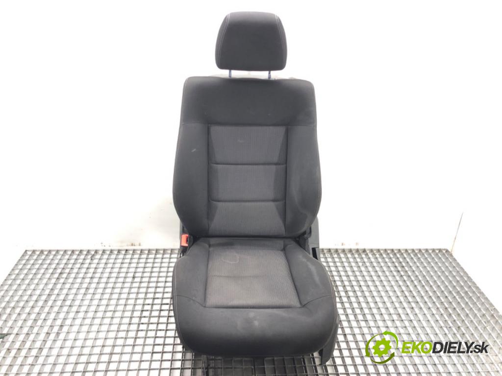 MERCEDES-BENZ KLASA E (W212) 2009 - 2016    E 200 CDI / BlueTEC (212.005, 212.006) 100 kW [136  Sedadlo ľavy predný 