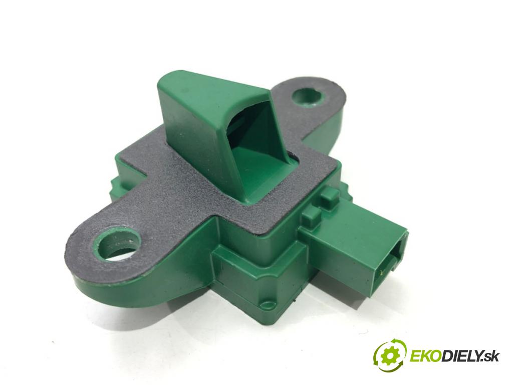 MERCEDES-BENZ KLASA E (W212) 2009 - 2016    E 200 CDI / BlueTEC (212.005, 212.006) 100 kW [136  Snímač nárazu A1729056100 (Snímače nárazu)