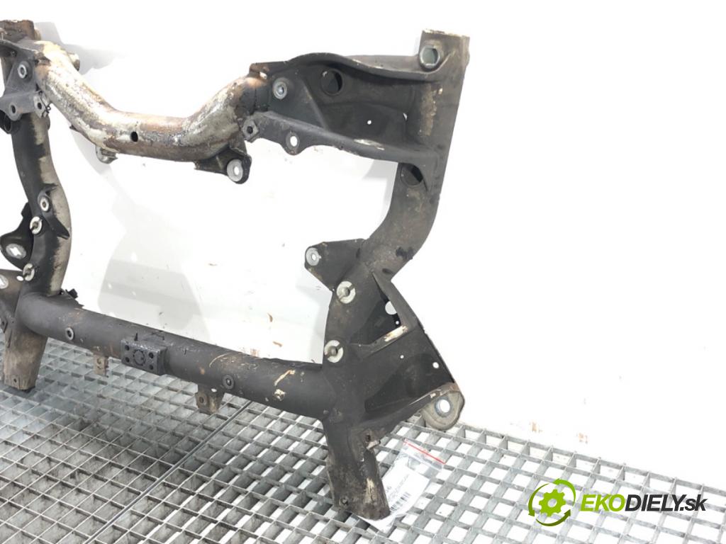 MERCEDES-BENZ KLASA E (W212) 2009 - 2016    E 200 CDI / BlueTEC (212.005, 212.006) 100 kW [136  výztuha pod motor  (Výztuhy přední)