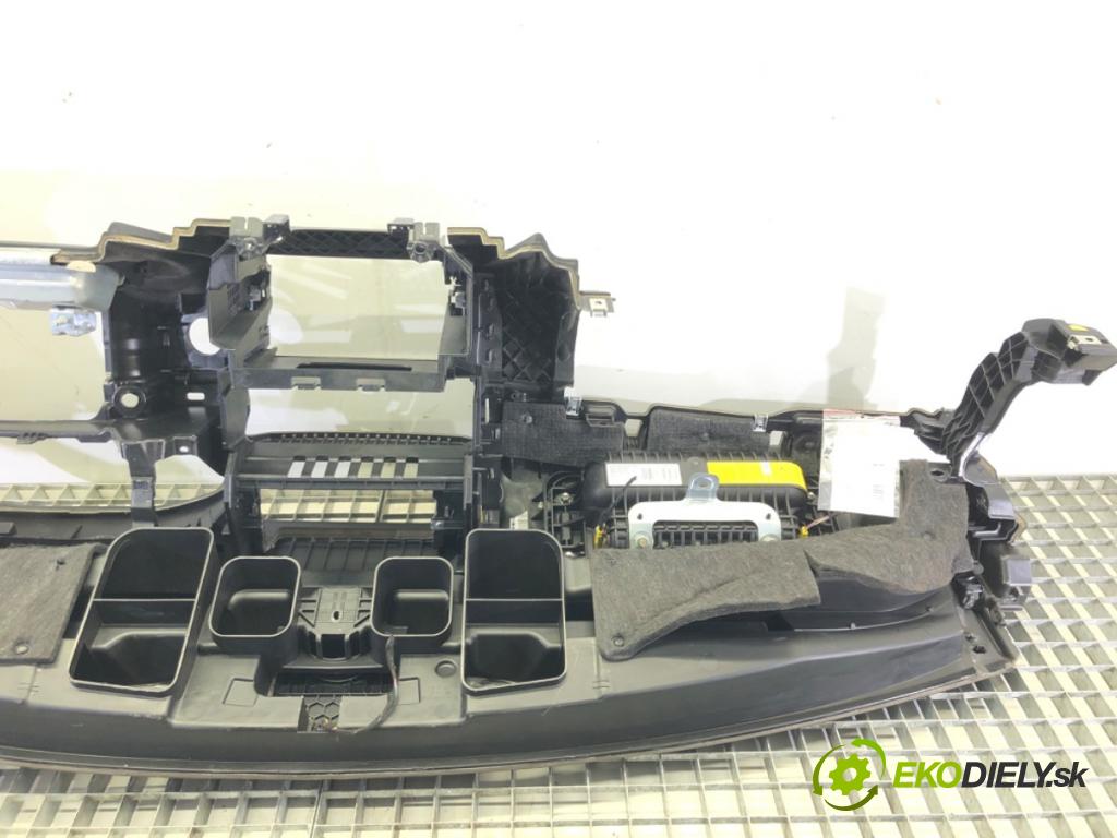 MERCEDES-BENZ KLASA E (W212) 2009 - 2016    E 200 CDI / BlueTEC (212.005, 212.006) 100 kW [136  Palubná doska silentbloku pasy 1668600002 A2128603002