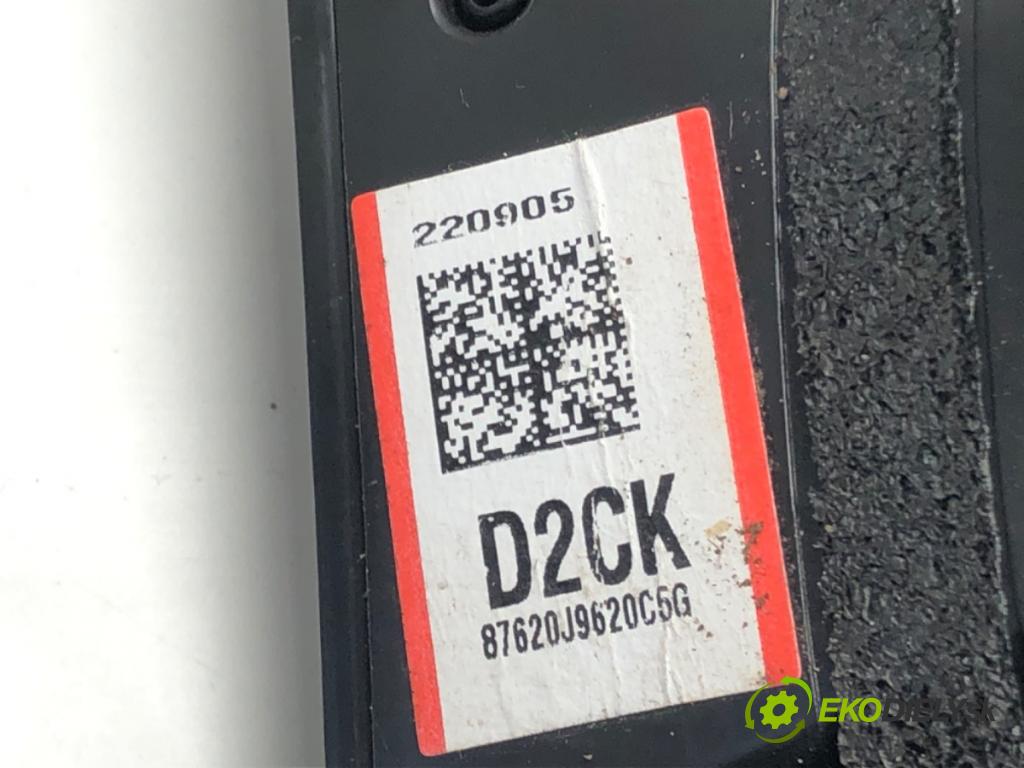 HYUNDAI KONA SUV 2022 88 kW 1.0 T-GDi 998 Spätné zrkadlo pravy