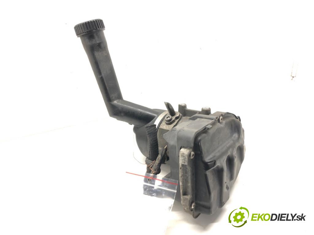 PEUGEOT 308 I (4A_, 4C_) 2007 - 2016    1.6 16V 88 kW [120 KM] benzyna 2007 - 2014  Pumpa servočerpadlo 9684979180 (Servočerpadlá, pumpy riadenia)