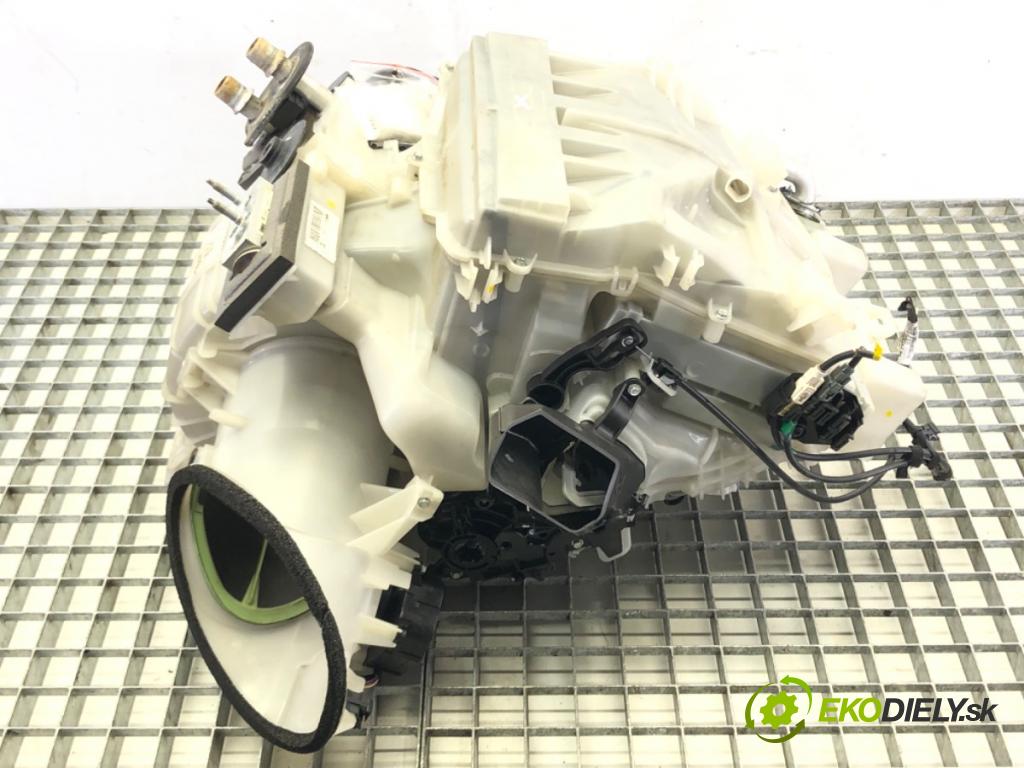 PEUGEOT 308 I (4A_, 4C_) 2007 - 2016    1.6 16V 88 kW [120 KM] benzyna 2007 - 2014  Výhrevné teleso, radiátor kúrenia  (Radiátory kúrenia)