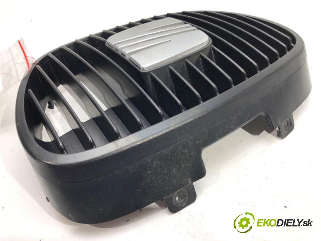 SEAT IBIZA III (6L1) 2002 - 2009    1.9 SDI 47 kW [64 KM] olej napędowy 2002 - 2005  mřížka maska  (Mřížky (masky) chladičů)