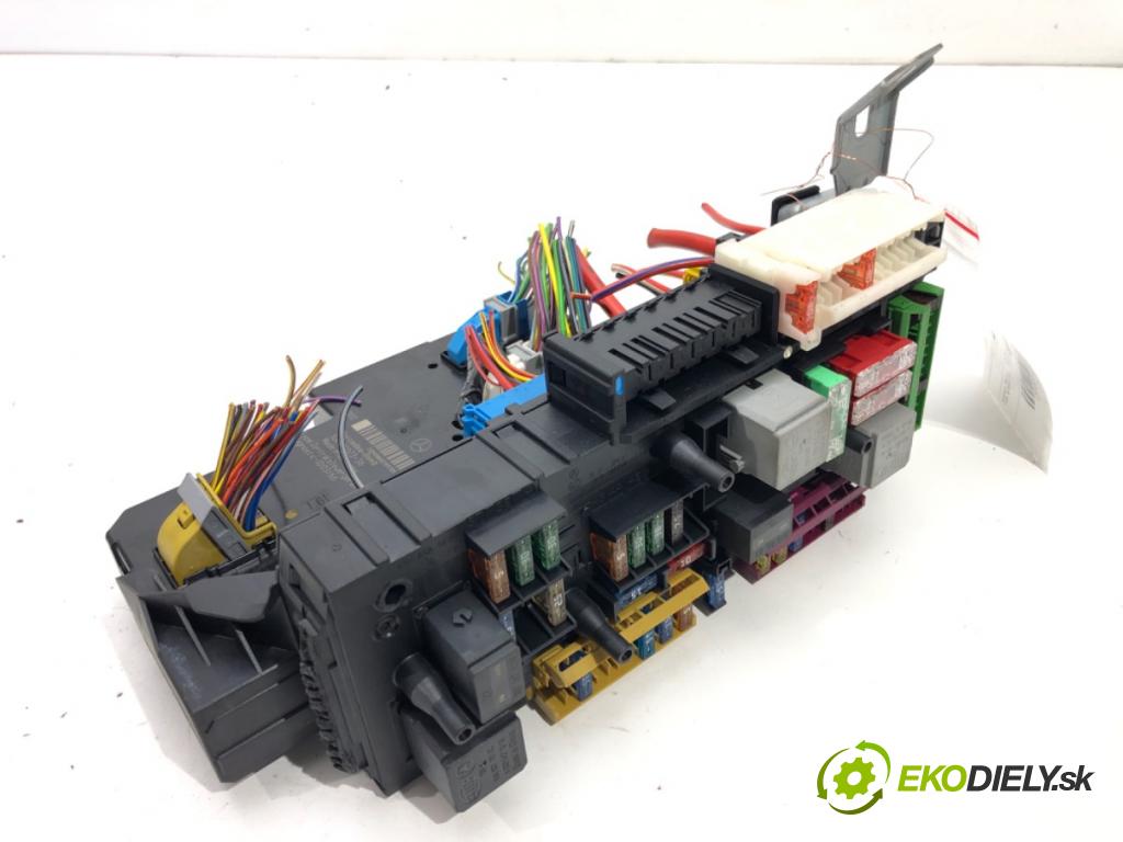 MERCEDES-BENZ KLASA E (W212) 2009 - 2016    E 200 CDI / BlueTEC (212.005, 212.006) 100 kW [136  Modul SAM 2129000022 (Ostatné)