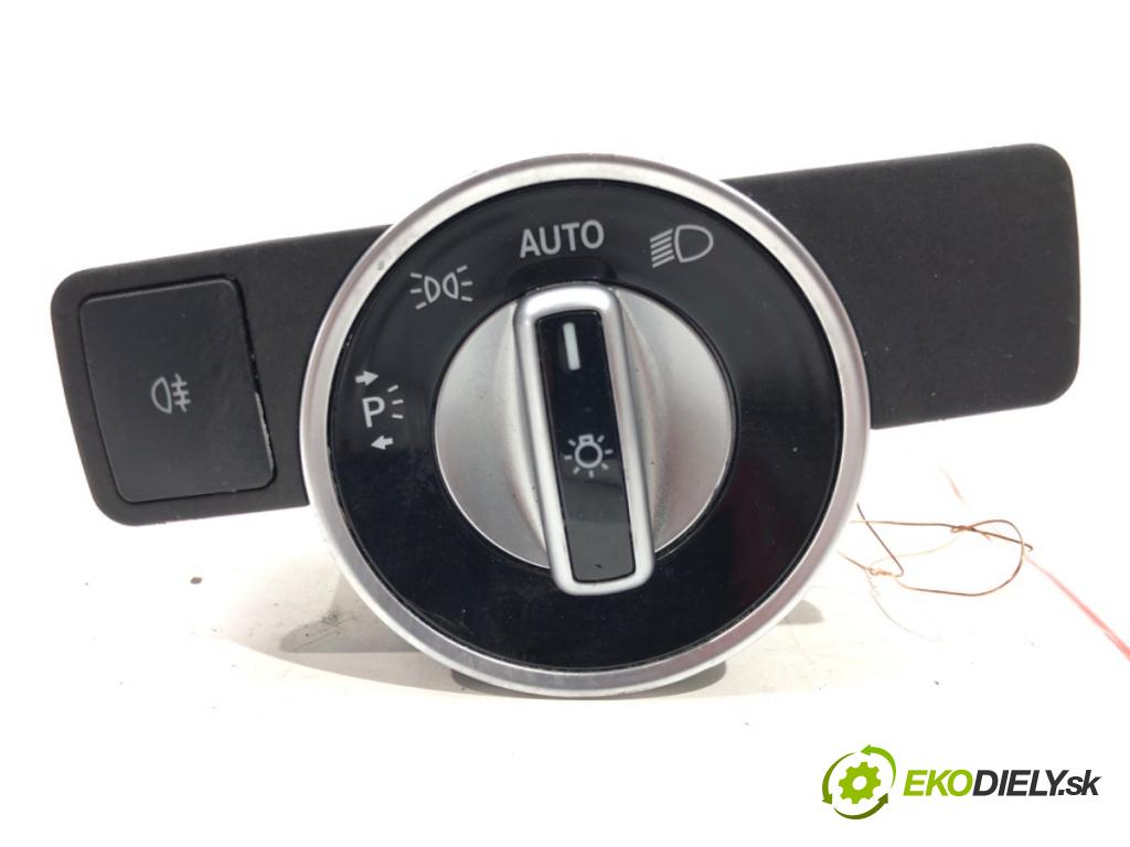 MERCEDES-BENZ KLASA E (W212) 2009 - 2016    E 200 CDI / BlueTEC (212.005, 212.006) 100 kW [136 KM] olej napędowy 2009 - 2015  Spínač svetiel na prístrojovej doske A2129050551 (Prepínače, spínače, tlačidlá a ovládače kúrenia)