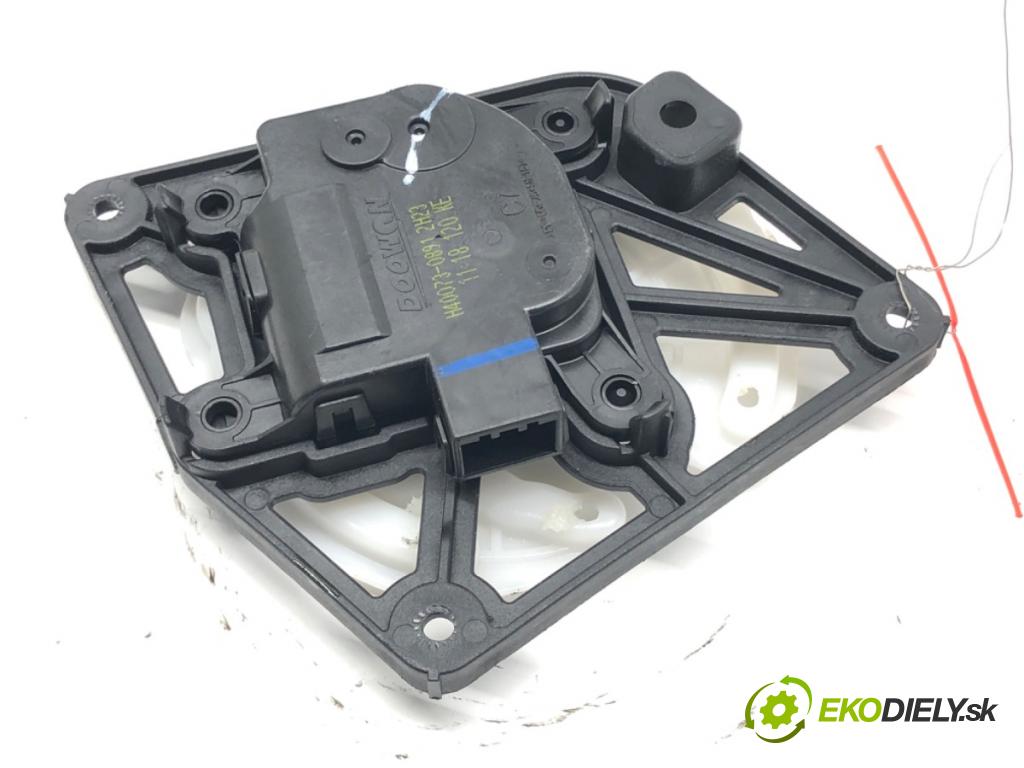 HYUNDAI KONA (OS, OSE, OSI) 2017 - 2022    1.0 T-GDi 88 kW [120 KM] benzyna 2017 - 2022  Motorček kúrenia H40073-0891 (Motorčeky kúrenia)