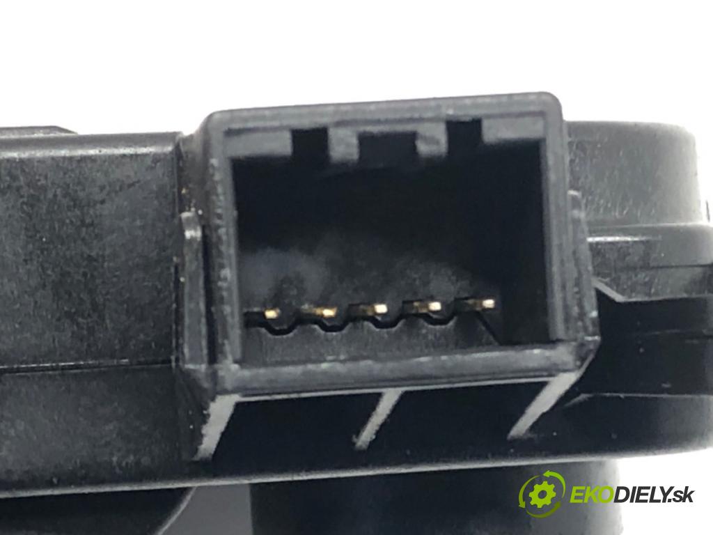 HYUNDAI KONA (OS, OSE, OSI) 2017 - 2022    1.0 T-GDi 88 kW [120 KM] benzyna 2017 - 2022  Motorček kúrenia H40073-0881 (Motorčeky kúrenia)