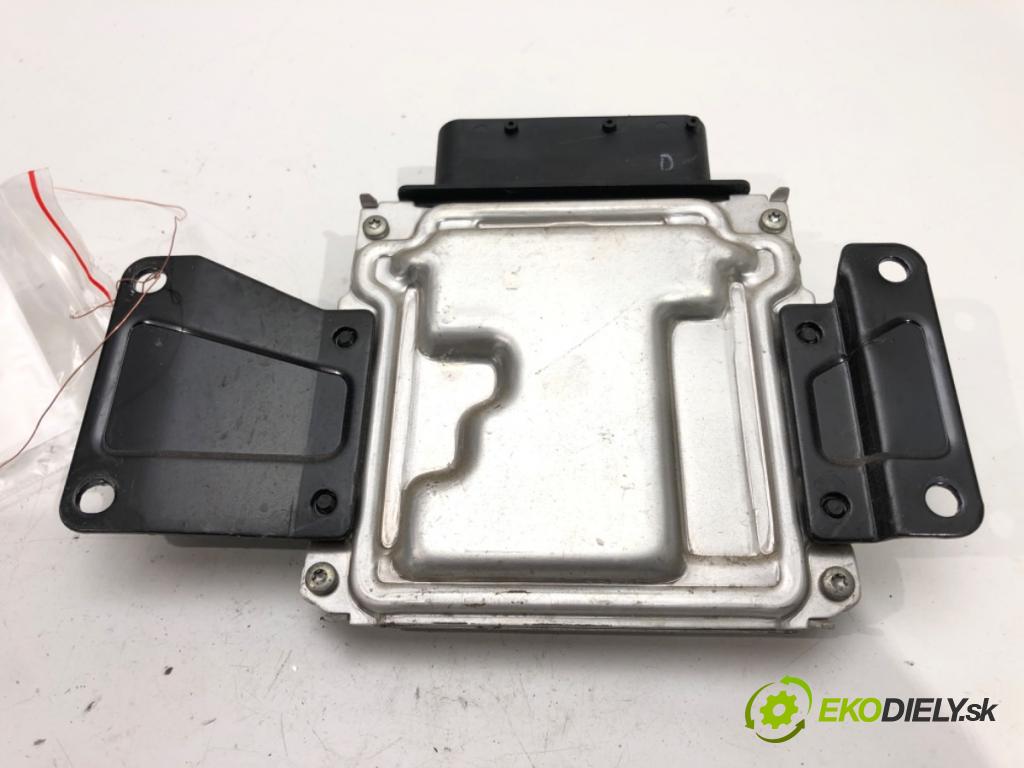 HYUNDAI i30 Kombi (FD) 2007 - 2012    1.4 80 kW [109 KM] benzyna 2009 - 2012  riadiaca jednotka Motor 39112-2B125 (Riadiace jednotky)