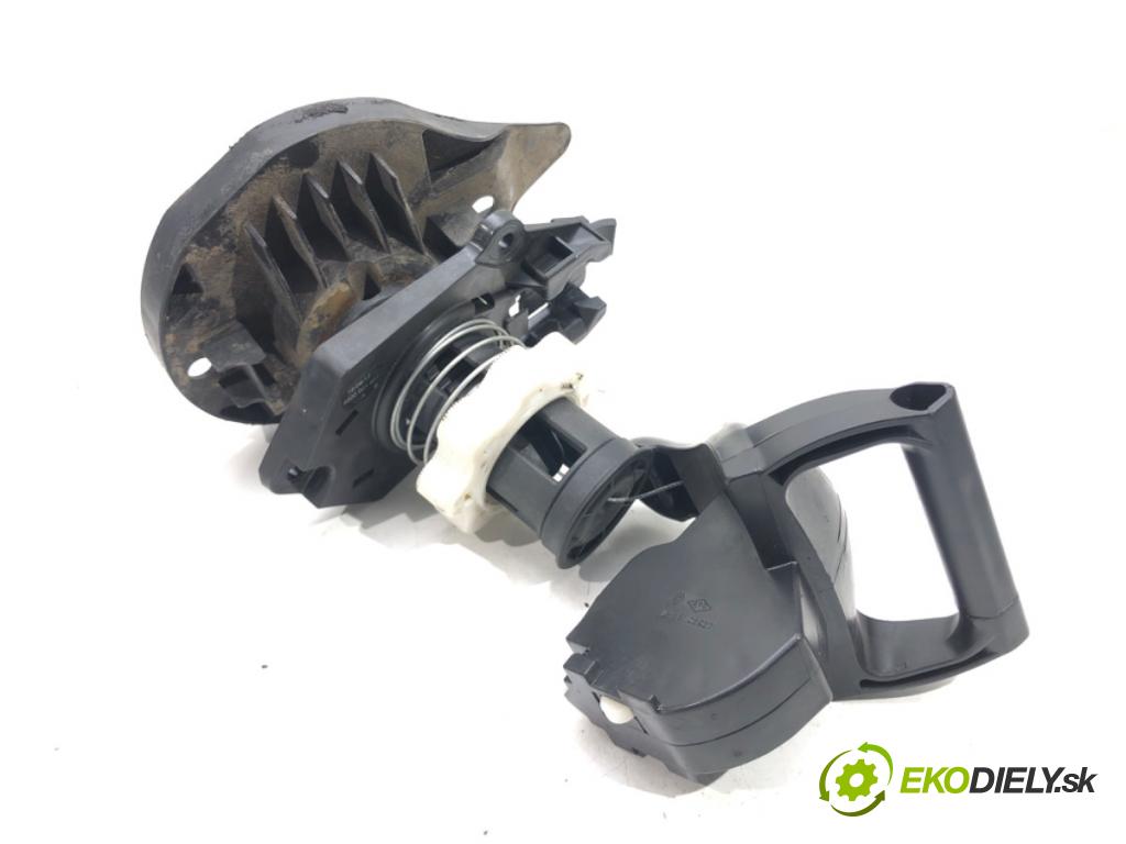 RENAULT CLIO IV (BH_) 2012 - 2022    0.9 TCe 90 66 kW [90 KM] benzyna 2012 - 2022  VÝTAH: kola NÁHRADNÍ: 8200551279