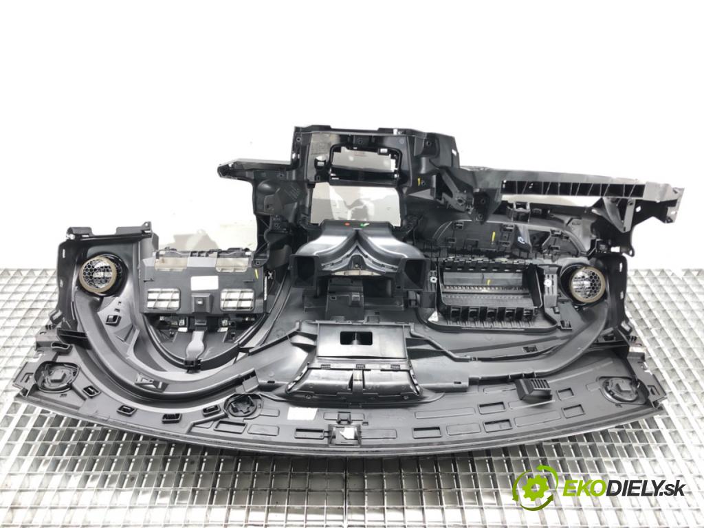 RENAULT CLIO IV (BH_) 2012 - 2022    0.9 TCe 90 66 kW [90 KM] benzyna 2012 - 2022  Palubná doska  (Palubné dosky)