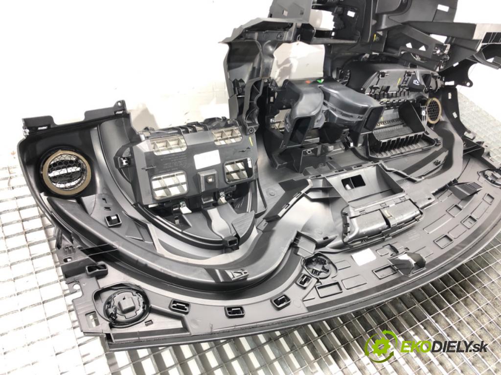 RENAULT CLIO IV (BH_) 2012 - 2022    0.9 TCe 90 66 kW [90 KM] benzyna 2012 - 2022  Palubná doska  (Palubné dosky)