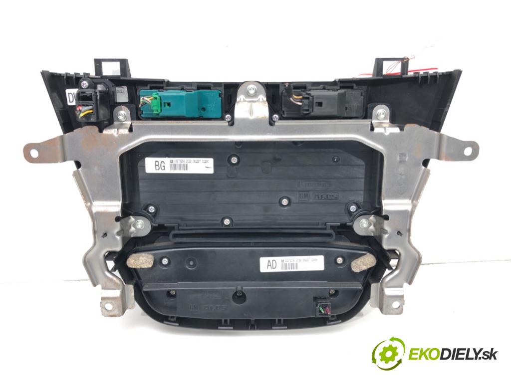 OPEL INSIGNIA A (G09) 2008 - 2017    2.0 CDTI (68) 96 kW [131 KM] olej napędowy 2008 -   Panel ovládania kúrenia 13273256 (Prepínače, spínače, tlačidlá a ovládače kúrenia)