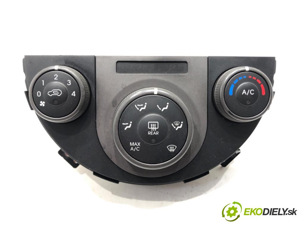 KIA SOUL I (AM) 2009 - 2022    1.6 CRDi 128 94 kW [126 KM] olej napędowy 2009 - 2  Panel ovládania kúrenia 97250-2KXXX (Prepínače, spínače, tlačidlá a ovládače kúrenia)