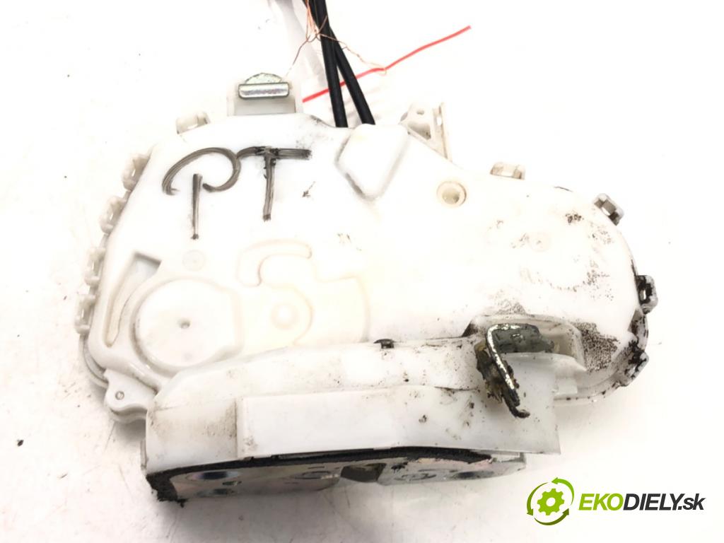 HONDA CR-V III (RE_) 2006 - 2022    2.0 i-VTEC (RE5, RE1) 110 kW [150 KM] benzyna 2007 - 2012  zámok dveře pravý zadní část 72611-SWA-J1