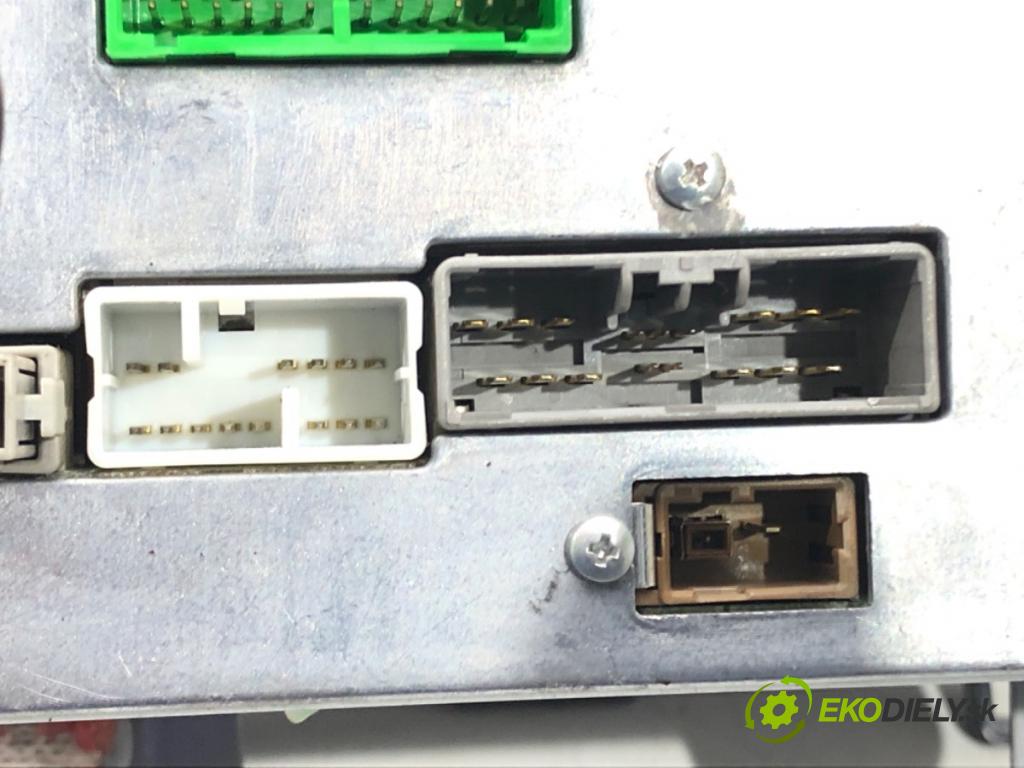 HONDA CR-V III (RE_) 2006 - 2022    2.0 i-VTEC (RE5, RE1) 110 kW [150 KM] benzyna 2007  RADIO 39541-SWA-E010-M1 (Audio zariadenia)