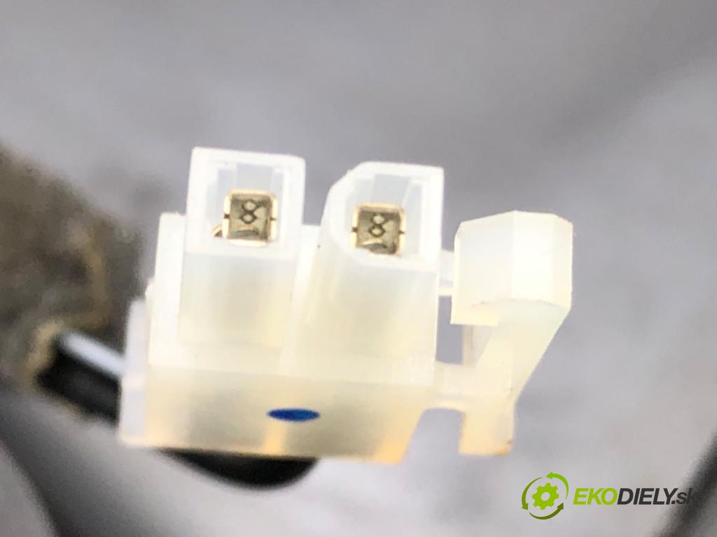 HONDA CR-V III (RE_) 2006 - 2022    2.0 i-VTEC (RE5, RE1) 110 kW [150 KM] benzyna 2007 - 2012  subwoofer TS-X2502ZH (Audio zariadenia)