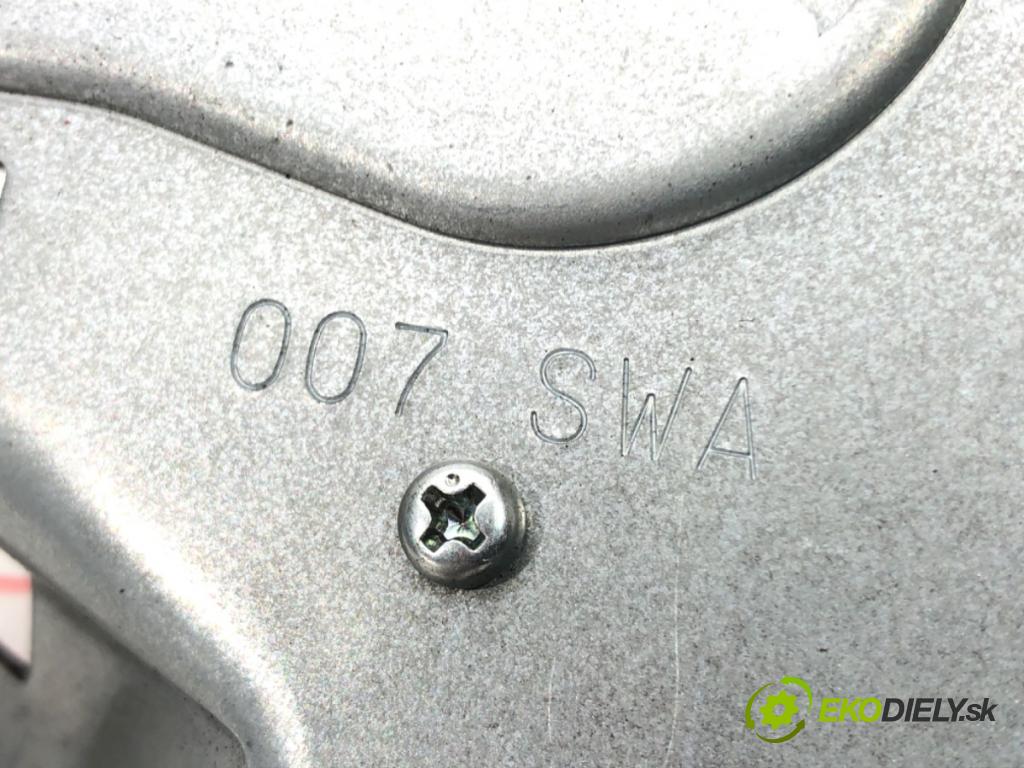 HONDA CR-V III (RE_) 2006 - 2022    2.0 i-VTEC (RE5, RE1) 110 kW [150 KM] benzyna 2007 - 2012  Motor stieračov zad