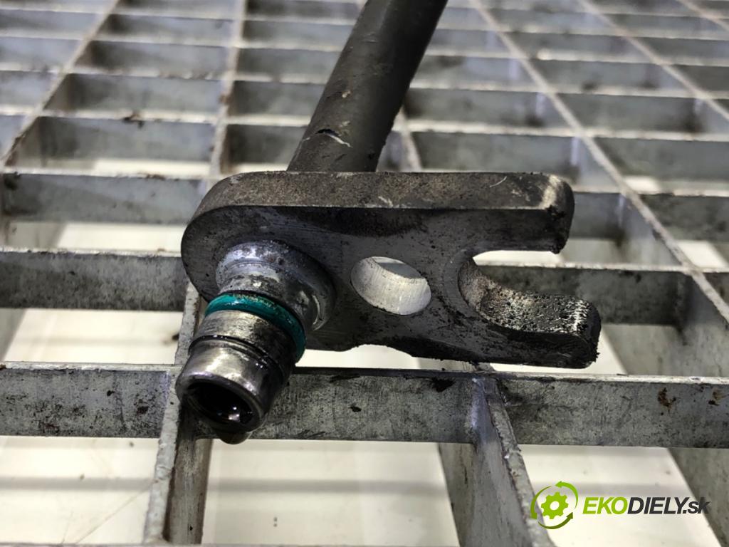 PEUGEOT 3008 nadwozie wielkoprzestrzenne (MPV) (0U_) 2009 - 2017    1.6 HDi 82 kW [112 KM] olej napędowy 2009 - 2016  hadica servočerpadlo  (Rúrky, hadice servočerpadla)