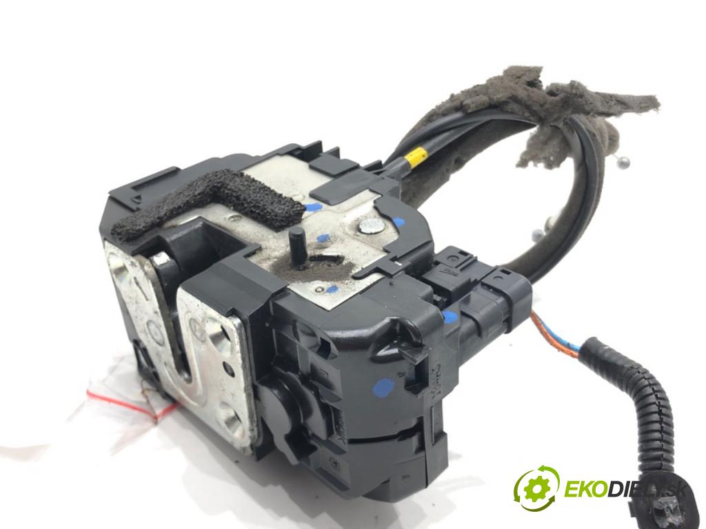 NISSAN QASHQAI / QASHQAI +2 I (J10, NJ10, JJ10E) 2006 - 2014    2.0 Napęd na wszystkie koła 104 kW [141 KM] benzyna 2007 - 2013  zámok dveře levý zadní část