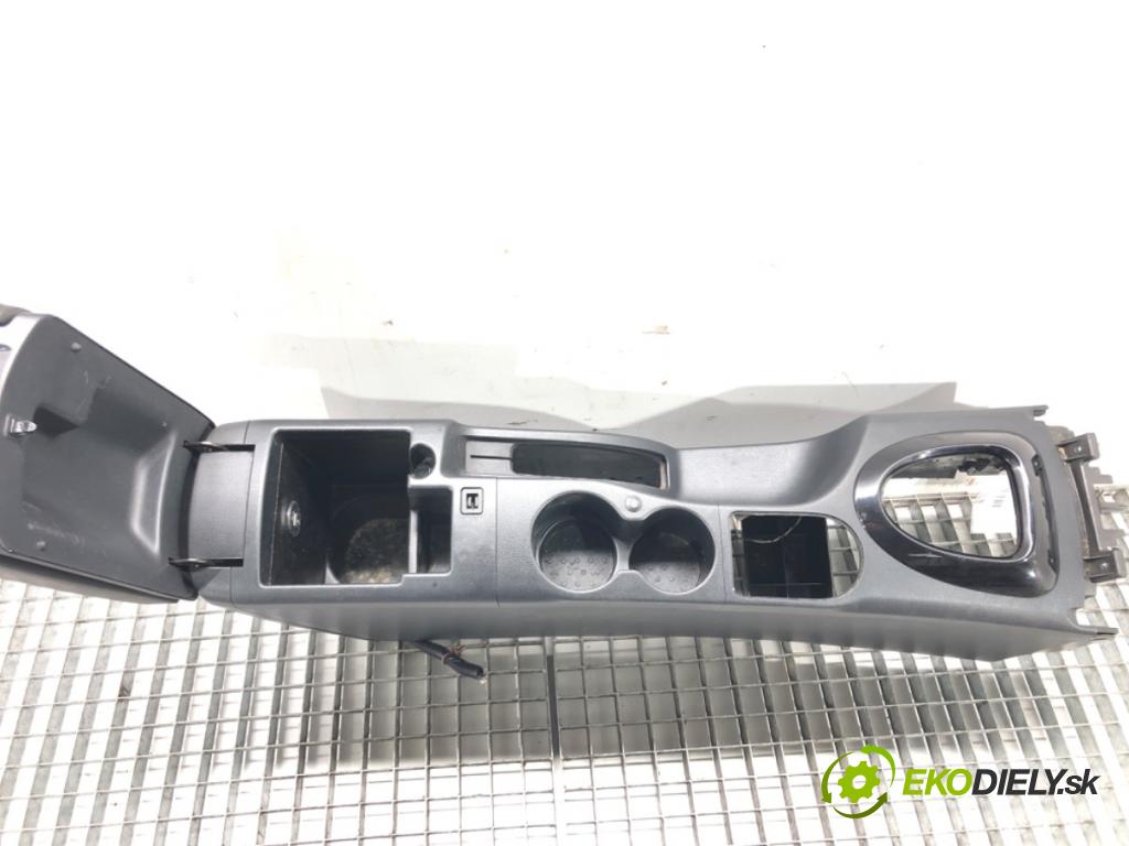 NISSAN QASHQAI / QASHQAI +2 I (J10, NJ10, JJ10E) 2006 - 2014    2.0 Napęd na wszystkie koła 104 kW [141 KM] benzyna 2007 - 2013  Lakťová opierka P13149A77000 (Lakťové opierky)