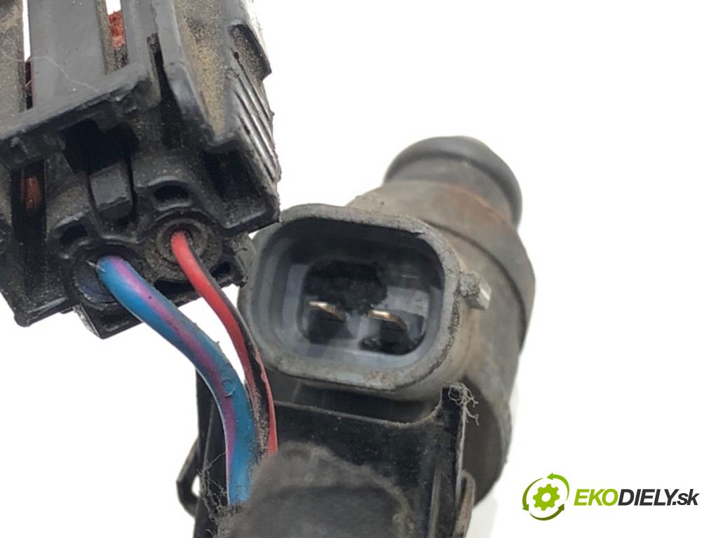 SEAT LEON (1P1) 2005 - 2013    1.6 75 kW [102 KM] benzyna 2005 - 2012  Lišta vstrekovacia 06A906031BT (Vstrekovacie lišty)