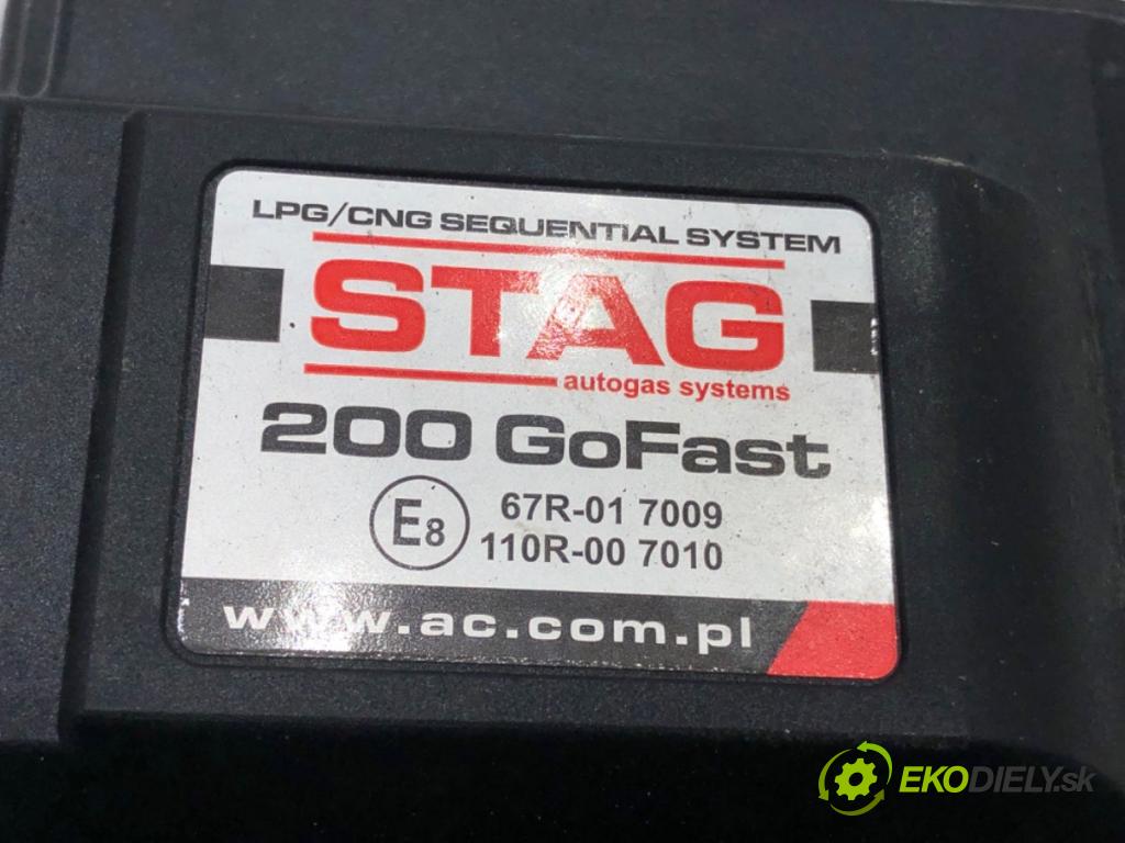 --- ---    ---  řídící jednotka do plynového pedálu LPG STAG 200 GoFast (Řídící jednotky)