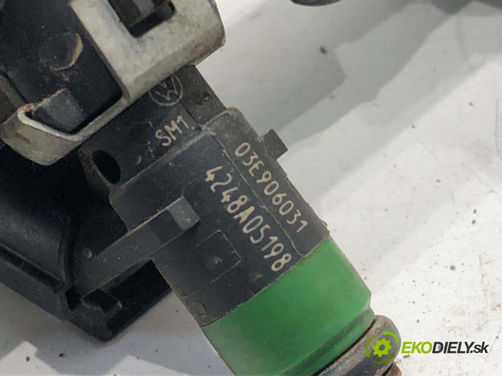 SEAT IBIZA III (6L1) 2002 - 2009    1.2 47 kW [64 KM] benzyna 2002 - 2006  Lišta vstrekovacia 03E906031 (Vstrekovacie lišty)