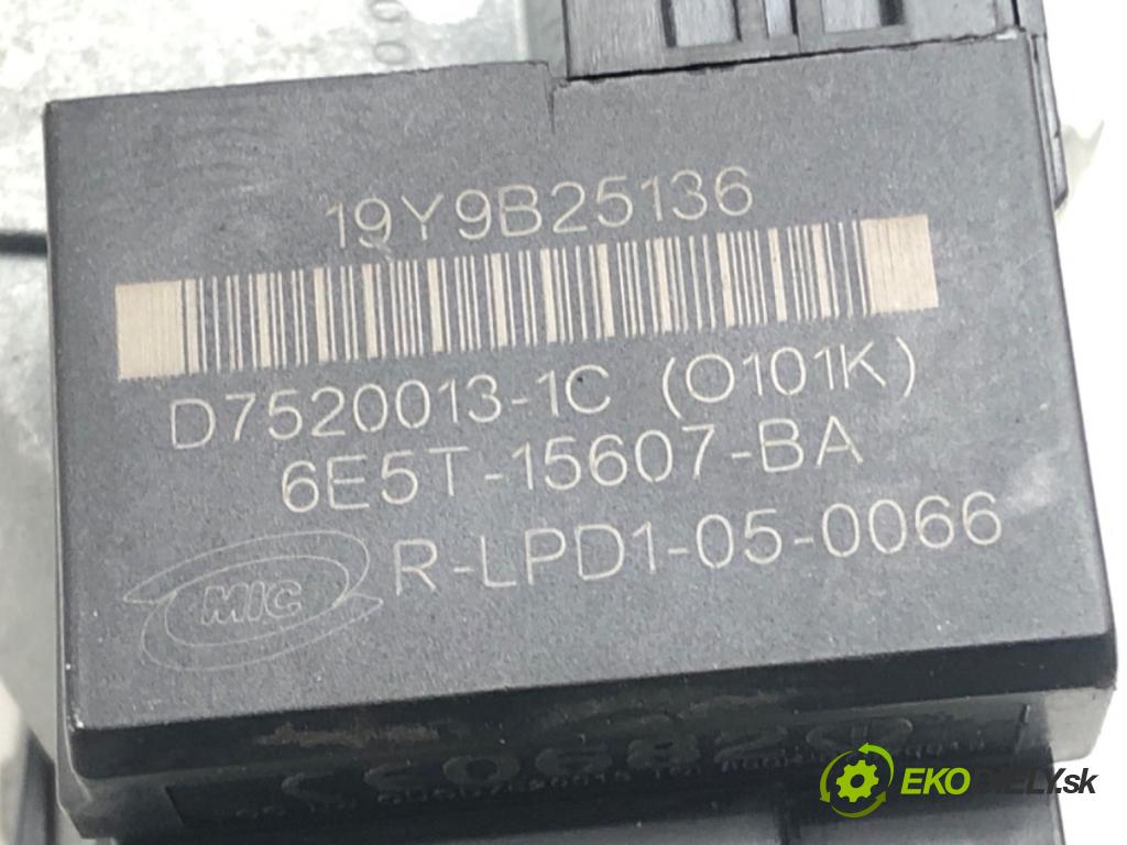 FORD FOCUS II (DA_, HCP, DP) 2004 - 2013    1.6 Ti 85 kW [115 KM] benzyna 2004 - 2012  spinačka 6E5T-15607-BA (Spínacie skrinky a kľúče)