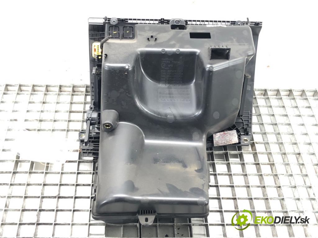 SKODA FABIA III Kombi (NJ5) 2014 - 2022    1.0 44 kW [60 KM] benzyna 2014 - 2022  Priehradka, kastlík spolujazdca  (Priehradky, kastlíky)