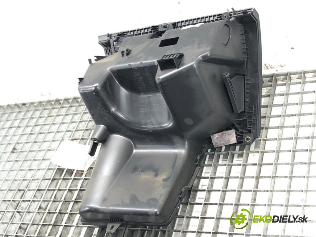 SKODA FABIA III Kombi (NJ5) 2014 - 2022    1.0 44 kW [60 KM] benzyna 2014 - 2022  Priehradka, kastlík spolujazdca  (Priehradky, kastlíky)