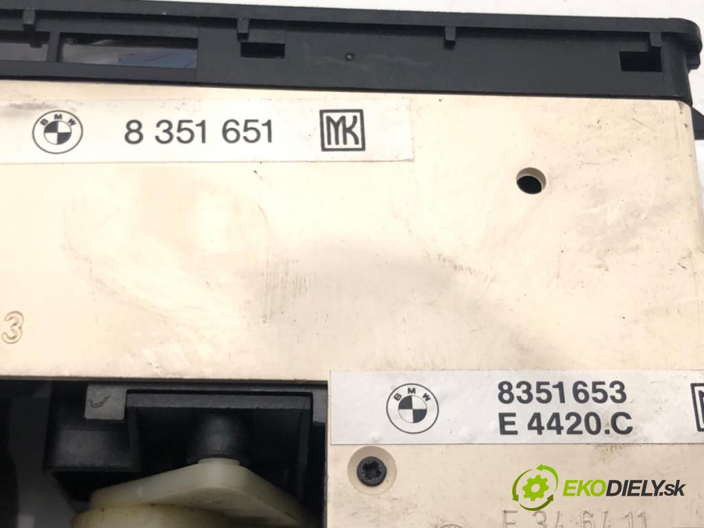 BMW 5 Touring (E34) 1991 - 1996    518 i 83 kW [113 KM] benzyna 1993 - 1994  Panel ovládania kúrenia 8351651 (Prepínače, spínače, tlačidlá a ovládače kúrenia)