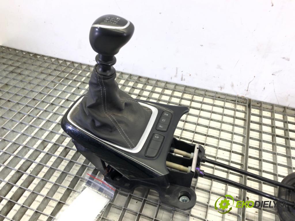 OPEL CROSSLAND X / CROSSLAND (P17, P2QO) 2017 - 2022    1.5 Turbo D (75) 75 kW [102 KM] olej napędowy 2018  Kulisa 1000573614 (Rýchlostné páky / kulisy)