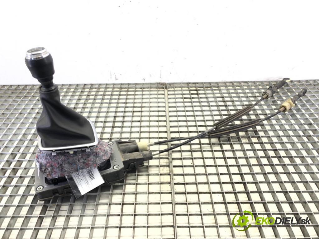 DACIA DUSTER (HM_) 2017 - 2022    1.6 SCe 115 (HMM1) 84 kW [115 KM] benzyna 2017 - 2  Kulisa 349018842 (Rýchlostné páky / kulisy)