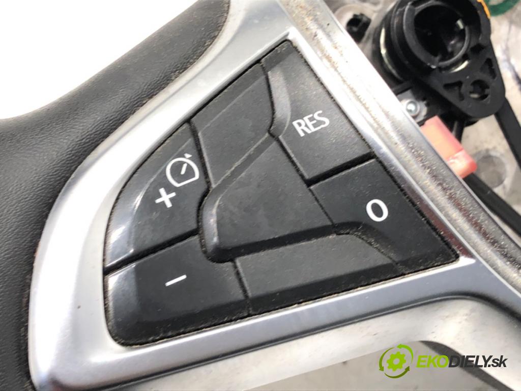 DACIA DUSTER (HM_) 2017 - 2022    1.6 SCe 115 (HMM1) 84 kW [115 KM] benzyna 2017 - 2  Volant  (Volanty)