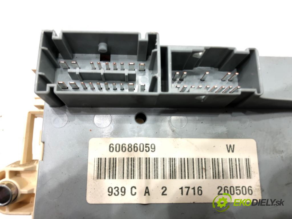 ALFA ROMEO 159 (939_) 2005 - 2012    1.9 JTDM 8V (939AXE1B, 939BXE1B, 939BXH1B) 85 kW [  modul BSI 60686059 (Pojistkové skříňky)