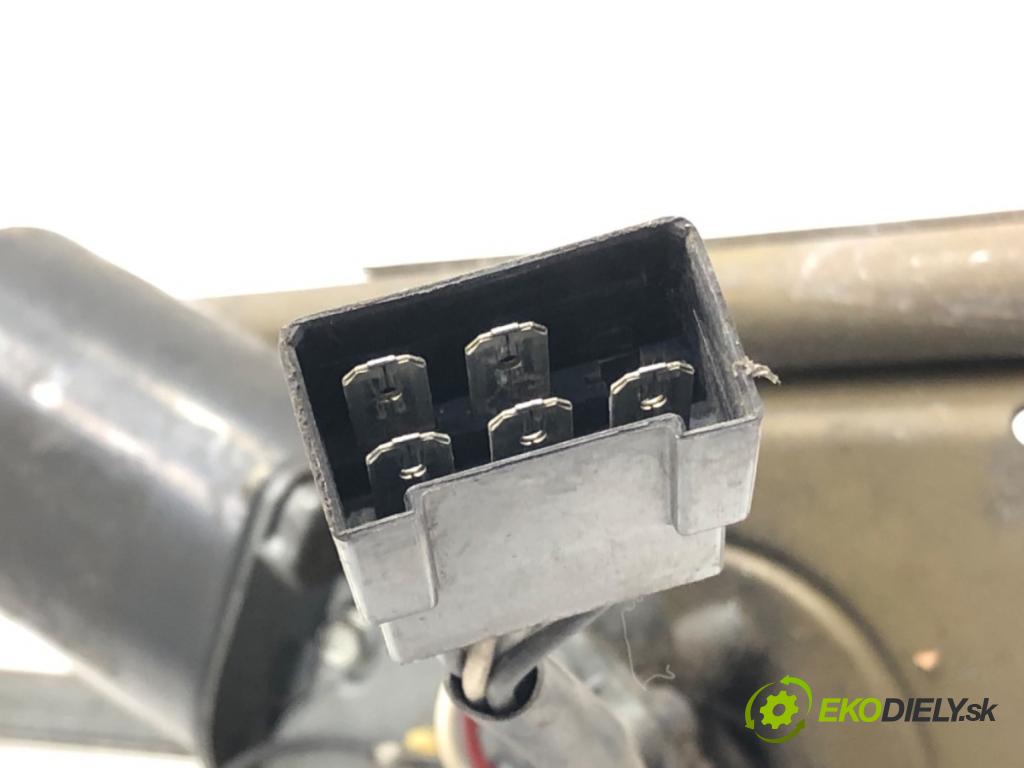 MERCEDES-BENZ VITO Autobus (W638) 1996 - 2003    112 CDI 2.2 (638.194) 90 kW [122 KM] olej napędowy  Mechanizmus stieračov predný 6388200740 (Motorčeky stieračov predné)