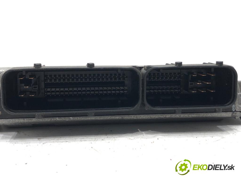 VW POLO (9N_, 9A_) 2001 - 2014    1.2 12V 47 kW [64 KM] benzyna 2001 - 2007  riadiaca jednotka Motor 03E906033L (Riadiace jednotky)