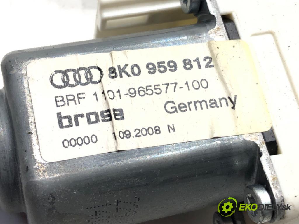 AUDI A4 B8 Avant (8K5) 2007 - 2015    2.0 TDI 125 kW [170 KM] olej napędowy 2008 - 2012  mechanismus okna pravý zadní část 8K0959812